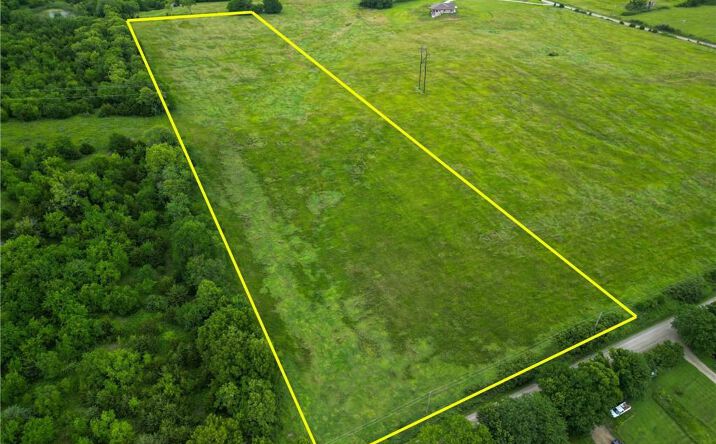 Pictures of Land property located at Lot 1 Kissinger Road, Leavenworth, KS 66048 for sales - image #1