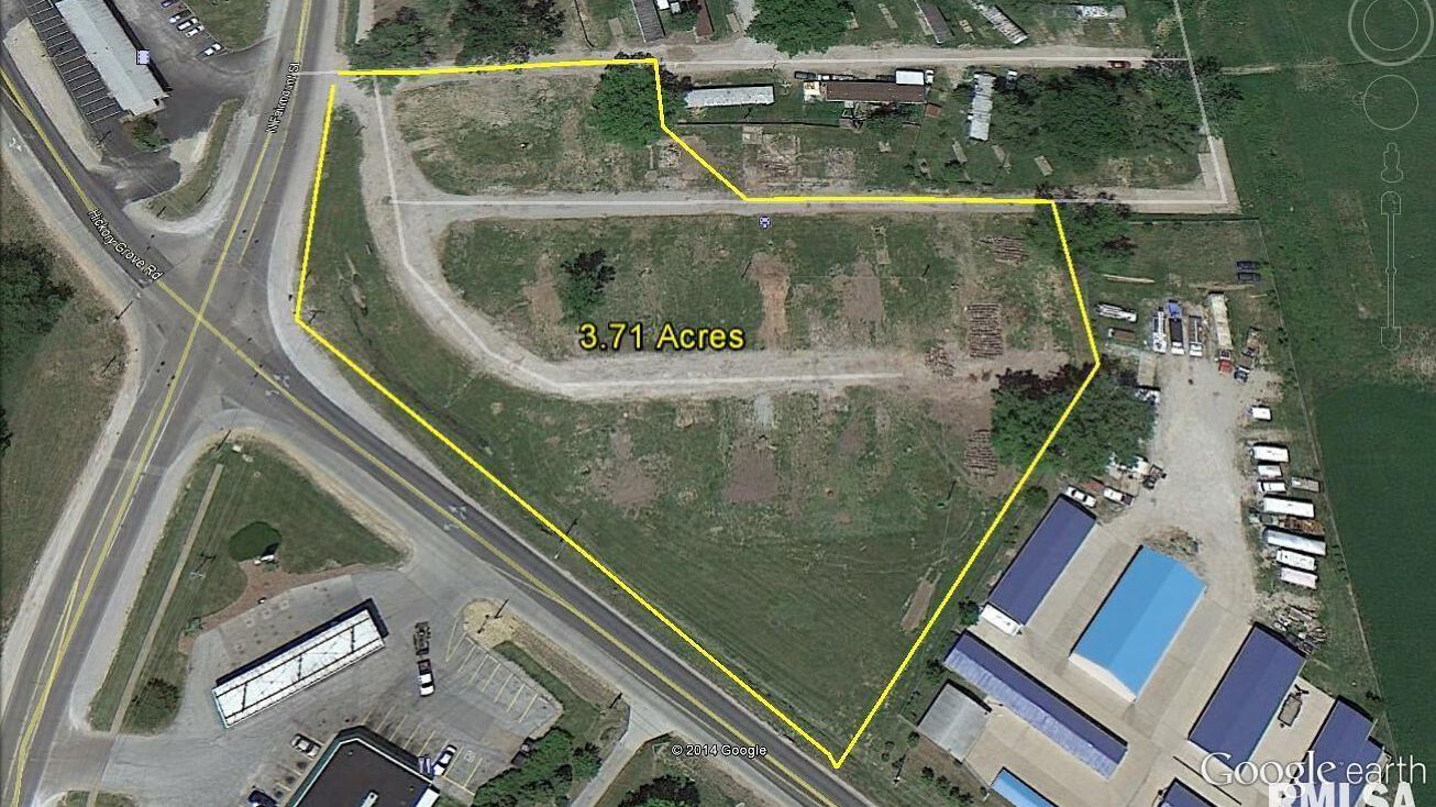 3717 N FAIRMOUNT Street, Davenport, IA 52806