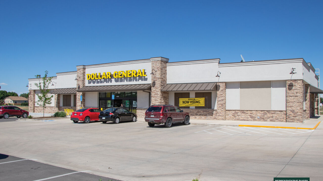 541 7th St N, Oakes, ND 58474