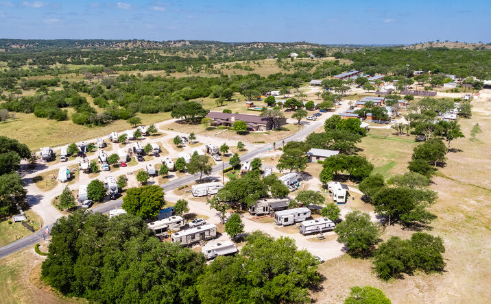 Pictures of Multifamily property located at 3900 Bandera Hwy, Kerrville, TX 78028 for sales - image #1