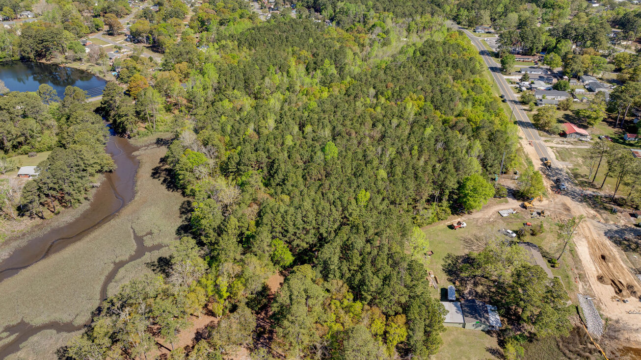 1282 Beach Dr SW, Calabash, NC 28467