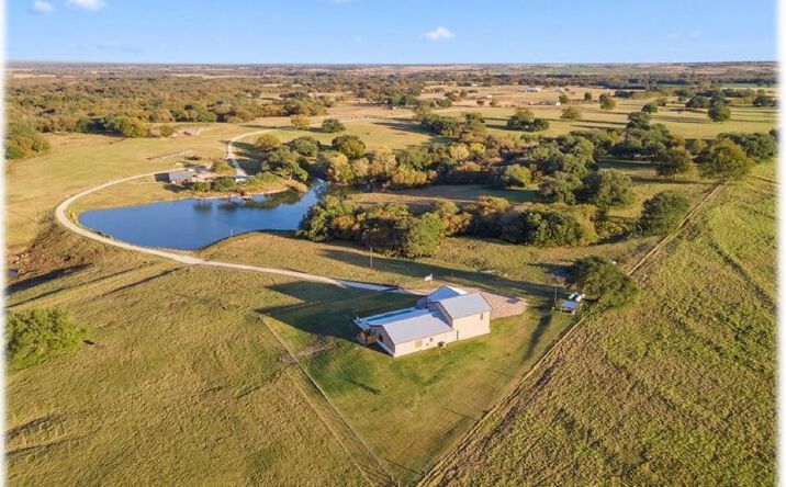 Pictures of Land property located at 395-452 County Rd 470, Lott, TX 76656 for sales - image #1