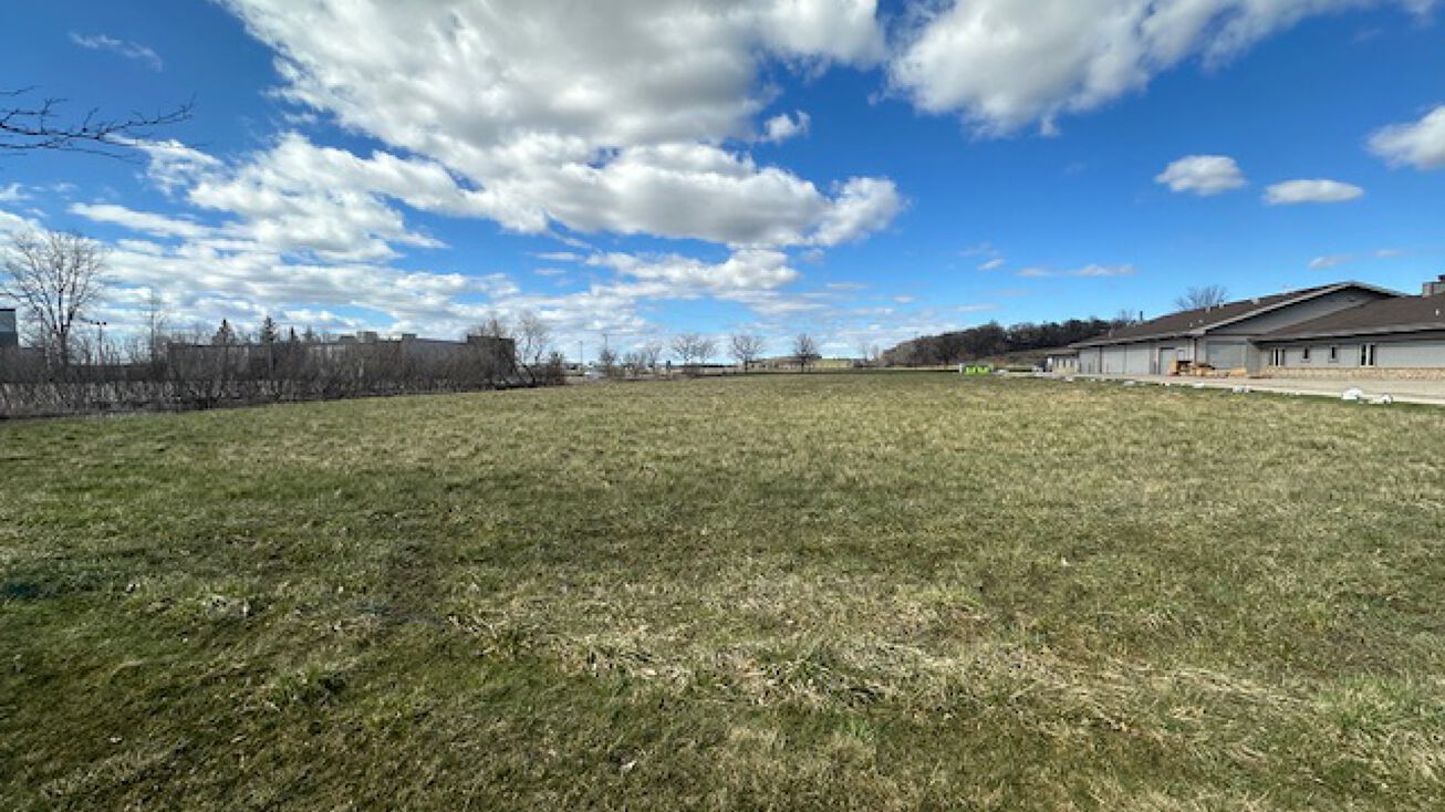 8124 Forsythia St, Middleton, WI 53562