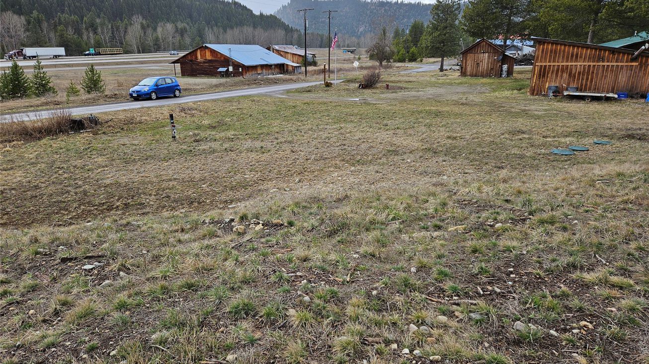 119 Yellowstone Trail, De MT 59830