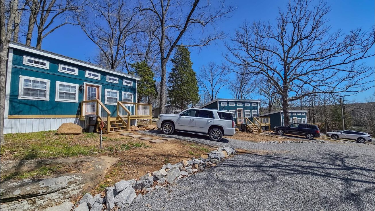 1060 LAKESHORE Drive South, Goreville, IL 62939