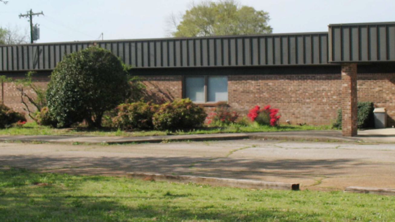 5470 N Main St, Cowpens, SC 29330