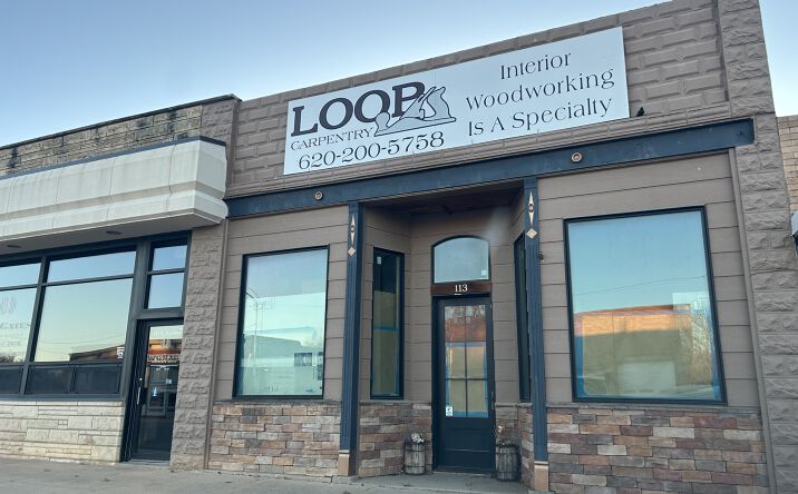 Pictures of Retail property located at 113 N Kansas St, Haven, KS 67543 for sales - image #1
