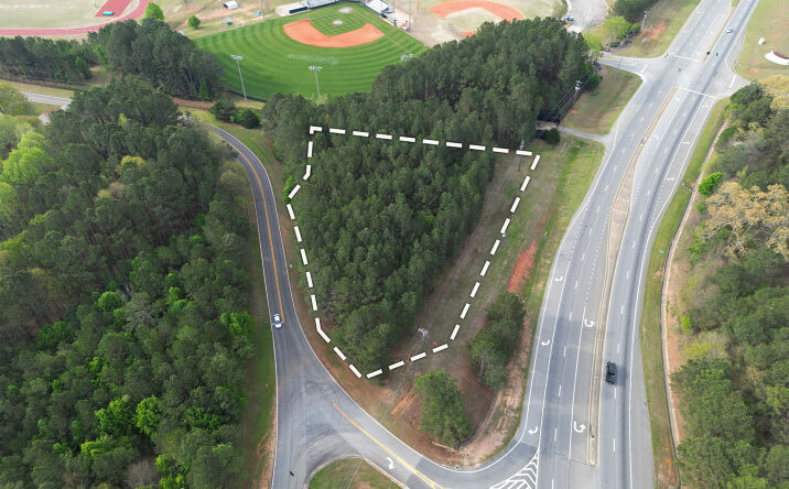 Pictures of Land property located at Rockinwood Dr, Athens, GA 30606 for sales - image #1