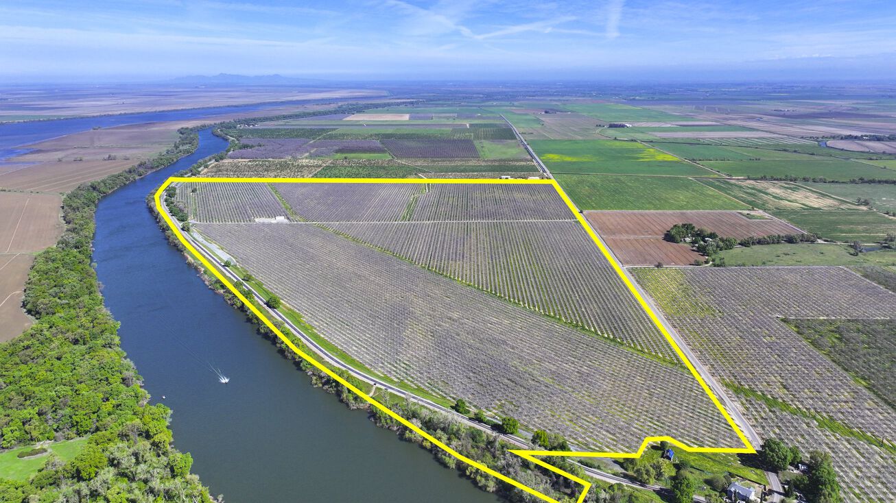 6375 Vernon Rd, Nicolaus, CA 95659