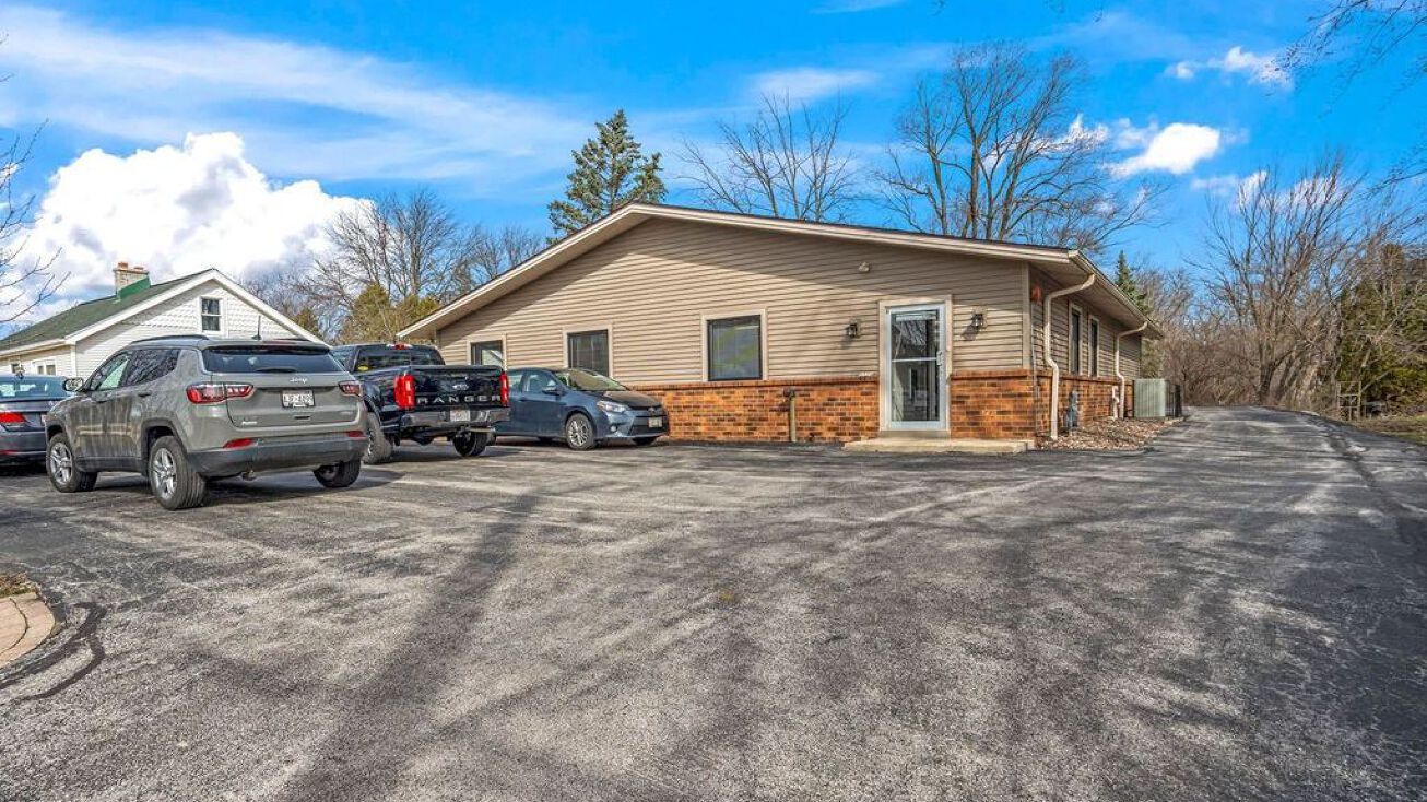 4324 W Bradley Rd, Brown Deer, WI 53223 | Crexi.com