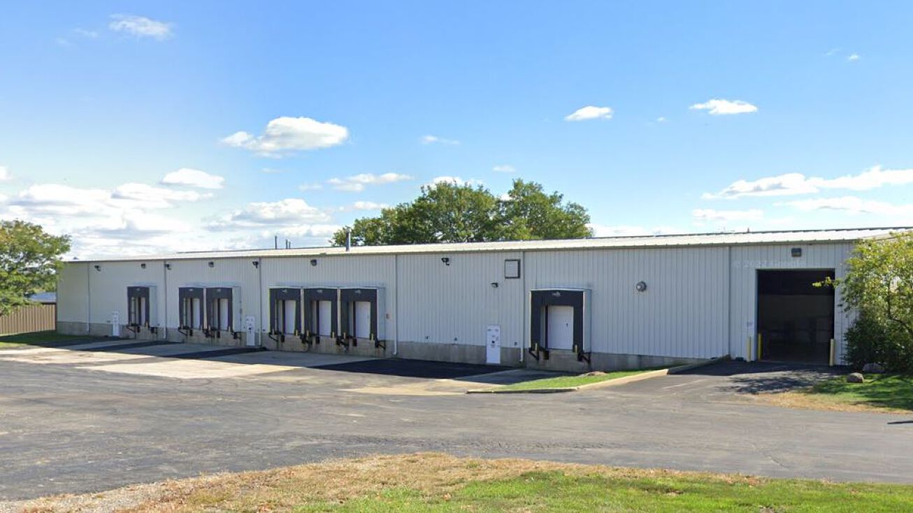 721 Martin Dr, South Elgin, IL 60177