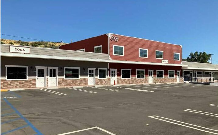 Pictures of Mixed Use, Office, Retail property located at 17734 Sierra Hwy, Santa Clarita, CA 91387 for sales - image #1