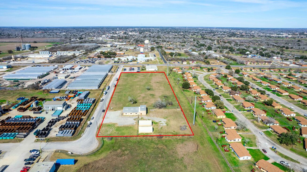 000 Industrial Boulevard, Beeville, TX 78102