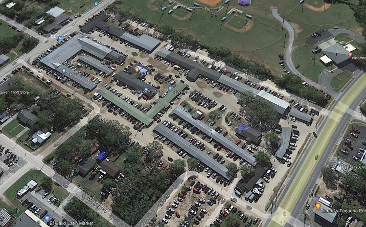 Pictures of Retail property located at 1717 N T St, Pensacola, FL 32505 for sales - image #1