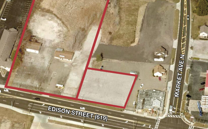 Pictures of Land property located at 811 Edison St NW, Hartville, OH 44632 for sales - image #1