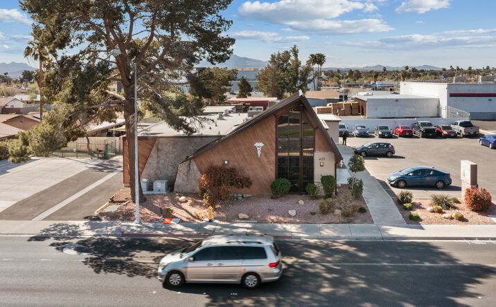 Pictures of Office property located at 4675 E Flamingo Rd, Las Vegas, NV 89121 for comps - image #1
