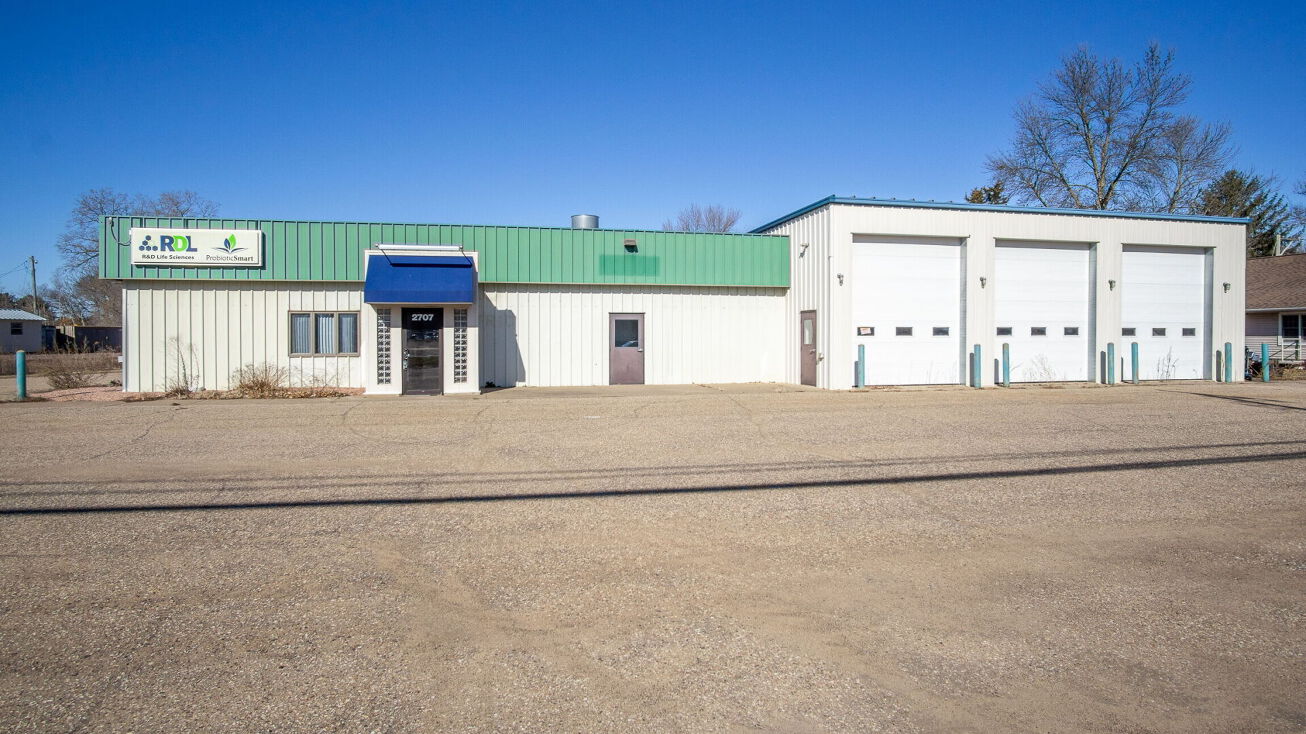 2707 Wilson St, Menomonie, WI 54751