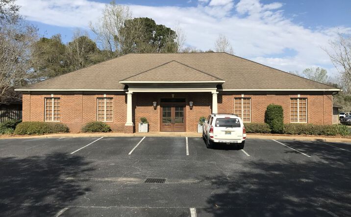 Pictures of Office property located at 725 Executive Park Dr, Mobile, AL 36606 for sales - image #1