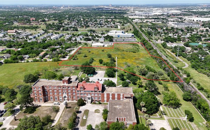 Pictures of Land property located at Martin Luther King Dr, San Antonio, TX 78203 for sales - image #1