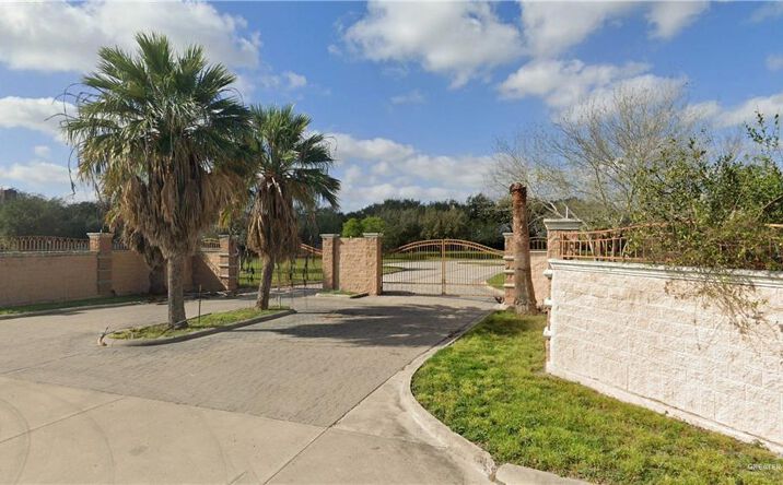 Pictures of Land property located at 200 Tulip Avenue, McAllen, TX 78504 for sales - image #1