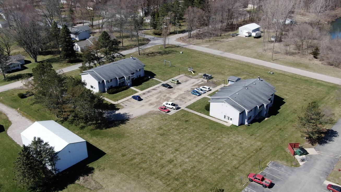 421 Balderson St, Sheridan, MI 48884