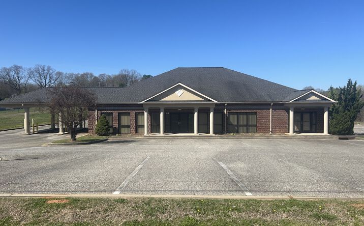 Pictures of Office property located at 416 S Main St, Shelby, NC 28152 for sales - image #1