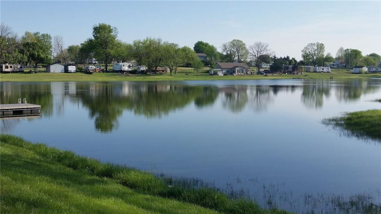 70 Porcupine Path, Linn Valley, KS 66040