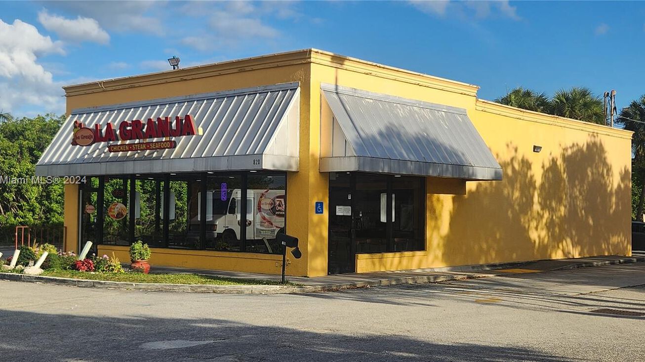 820 W Sample Rd, Pompano Beach, FL 33064