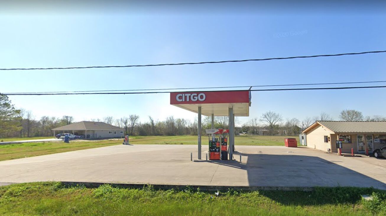 Pictures of Retail property located at 6202 Brookside Rd, Brookside Village, TX 77581 for sales - image #1