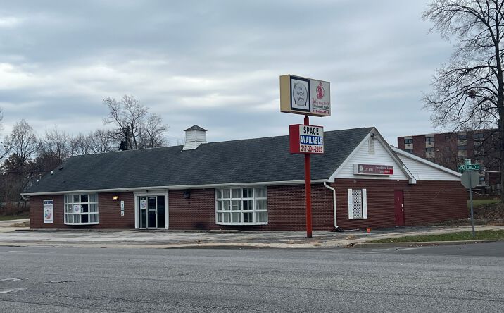 Pictures of Retail property located at 212 W Fairchild St, Danville, IL 61832 for sales - image #1