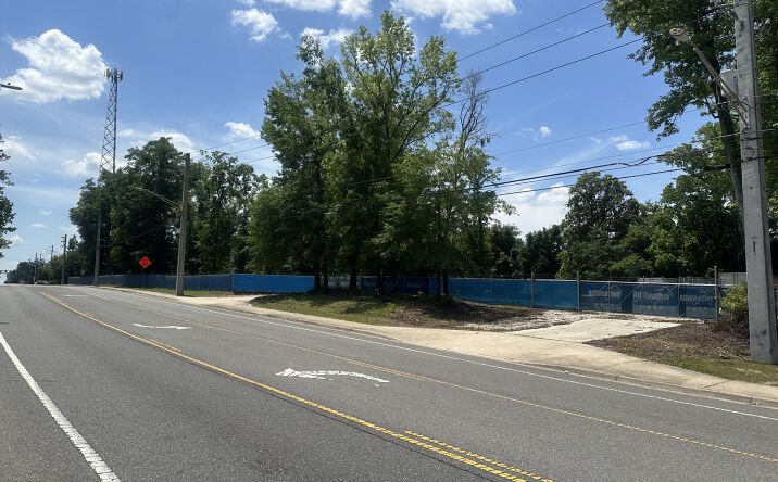 Pictures of Land property located at 1508 Fouraker Rd, Jacksonville, FL 32221 for sales - image #1