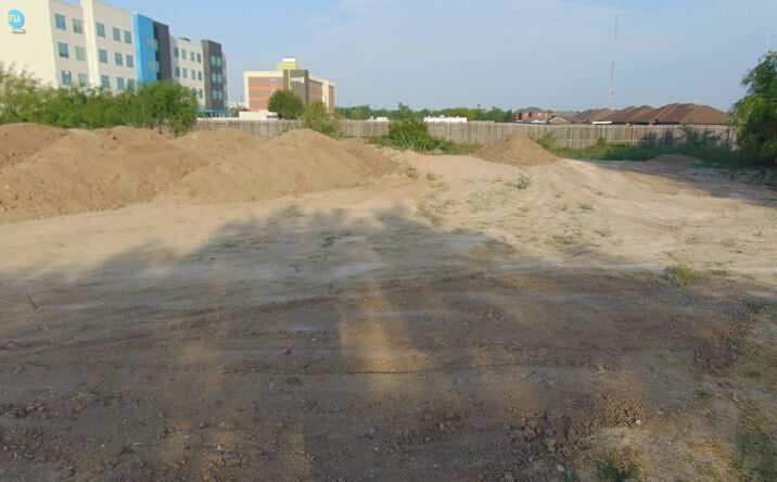Pictures of Land property located at Bus. 281, Edinburg, TX 78541 for sales - image #1