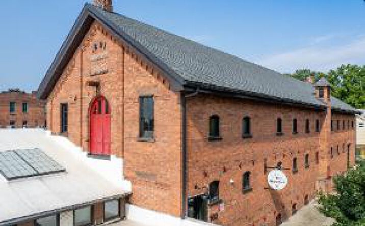 Pictures of Multifamily property located at 160 Myrtle Ave, Albany, NY 12202 for sales - image #1