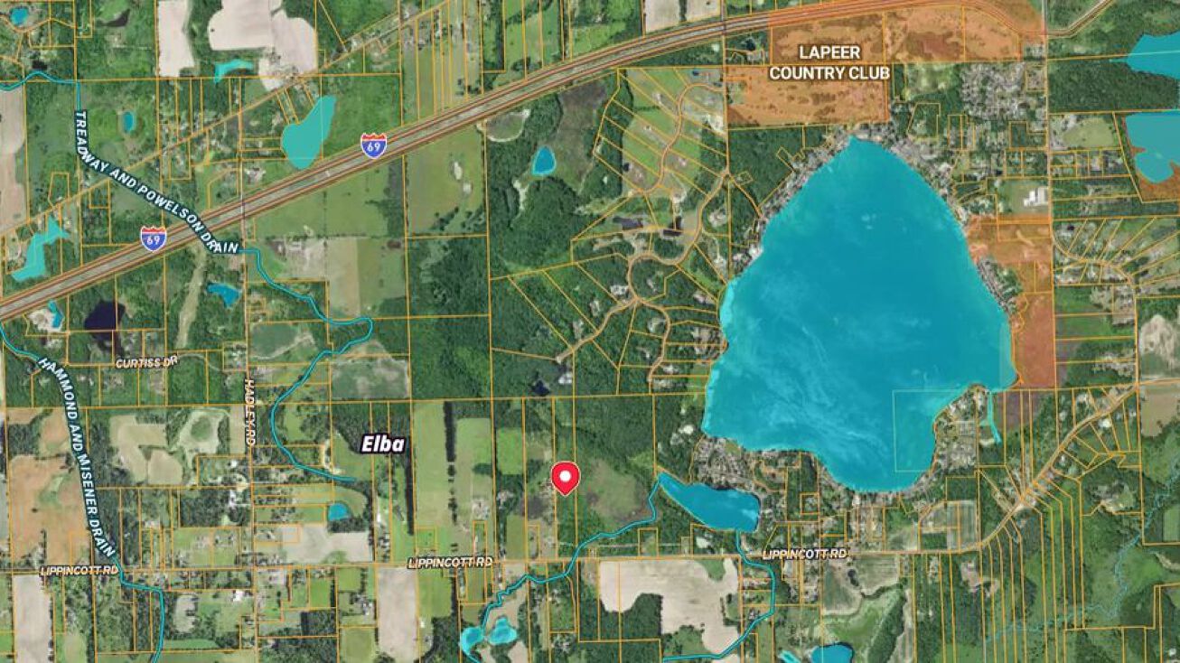 4413 Lippincott Rd, Lapeer, MI 48446