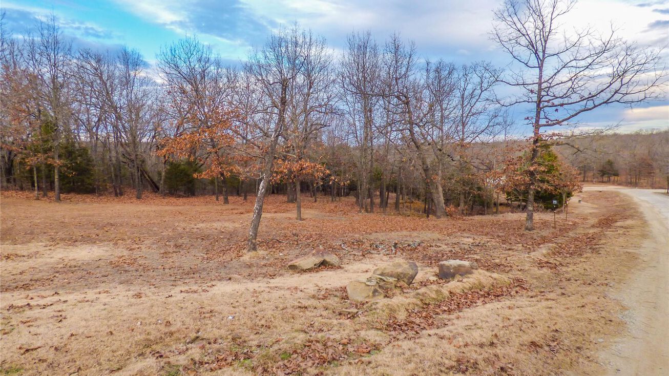 22 Duchess Creek Drive, Porum, OK 74455