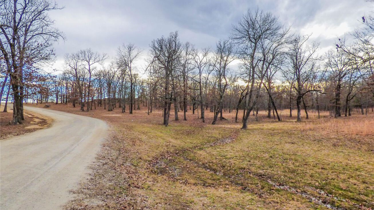 16 Duchess Creek Dr, Porum, OK 74455