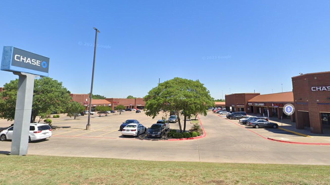 2505 E Arkansas Ln, Arlington, TX 76010