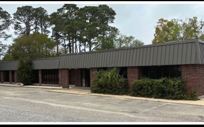 Pictures of Office property located at 520 33rd St, Gulfport, MS 39507 for sales - image #1