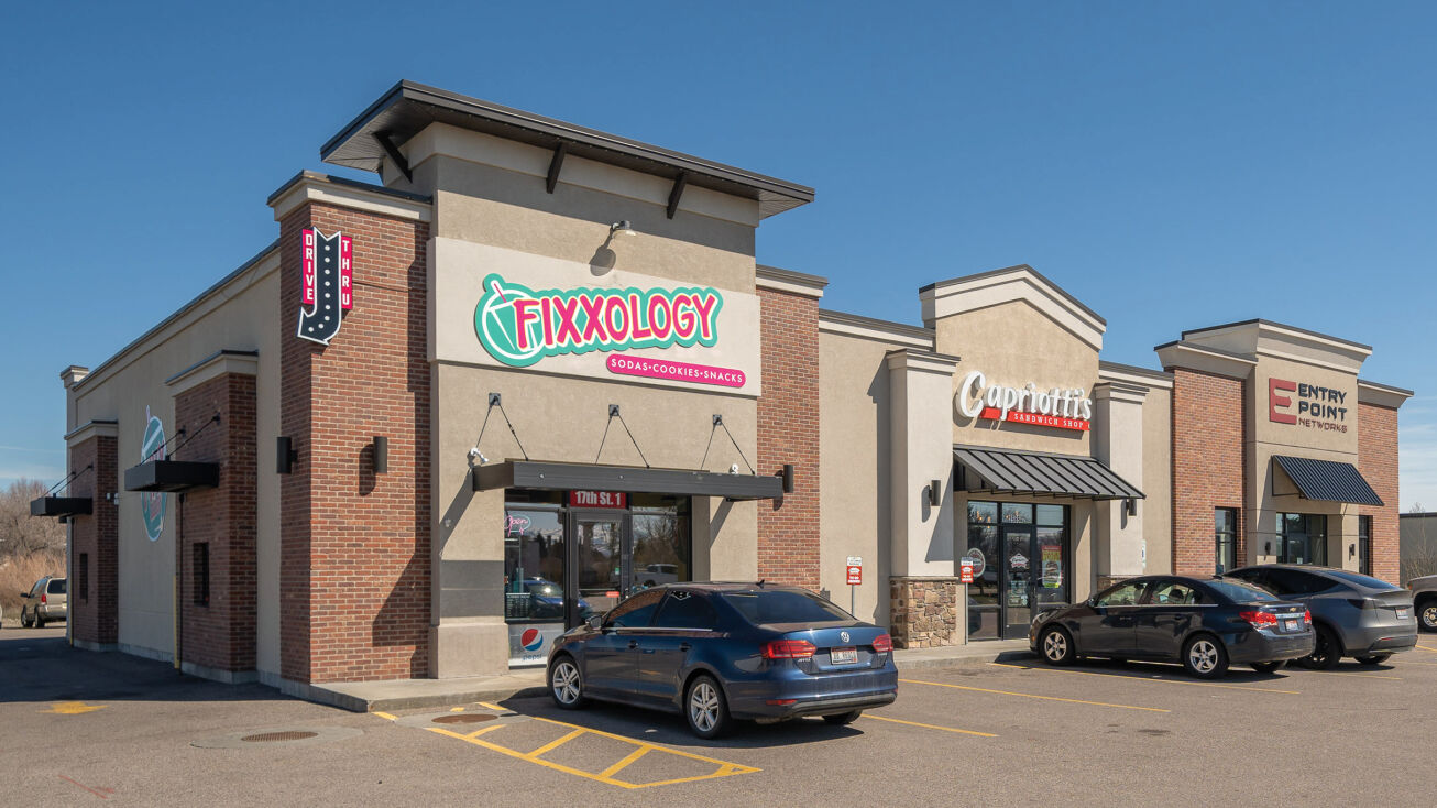 2565 E 17th St, Ammon, ID 83406