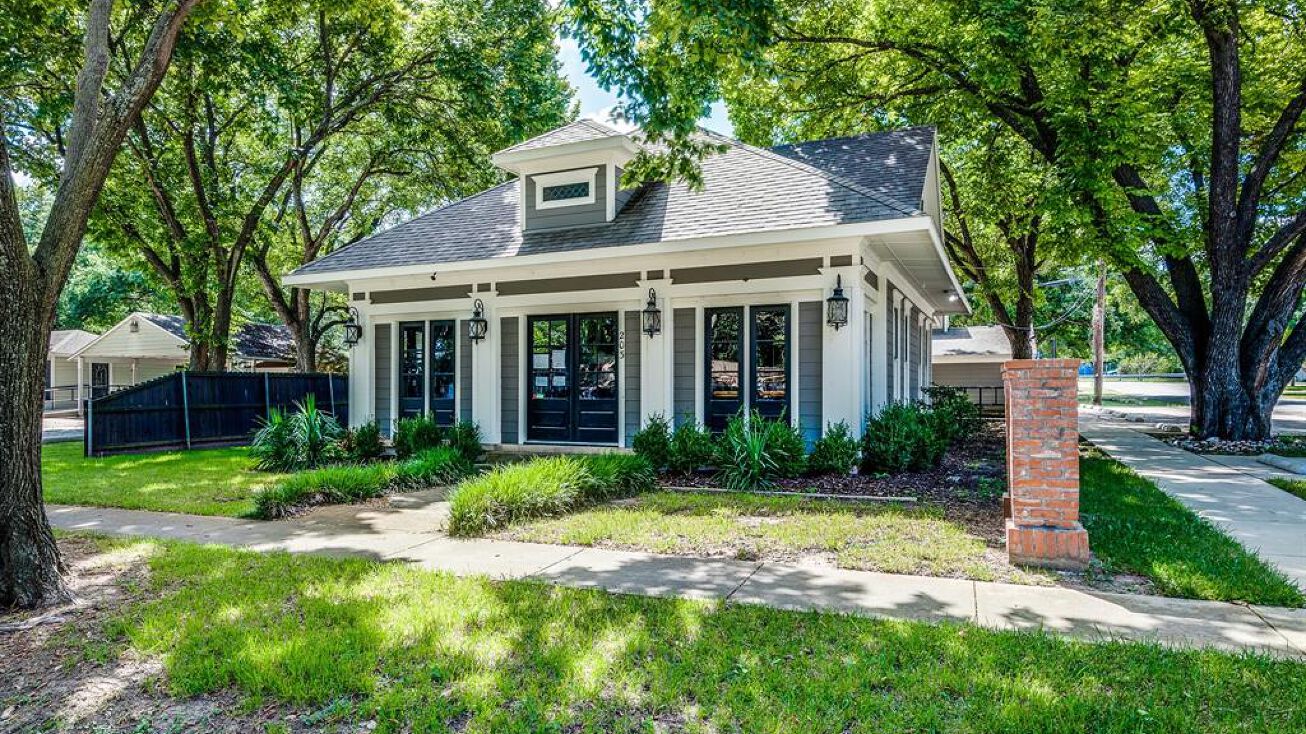 203 S 5th Street, Midlothian, TX 76065 | Crexi.com