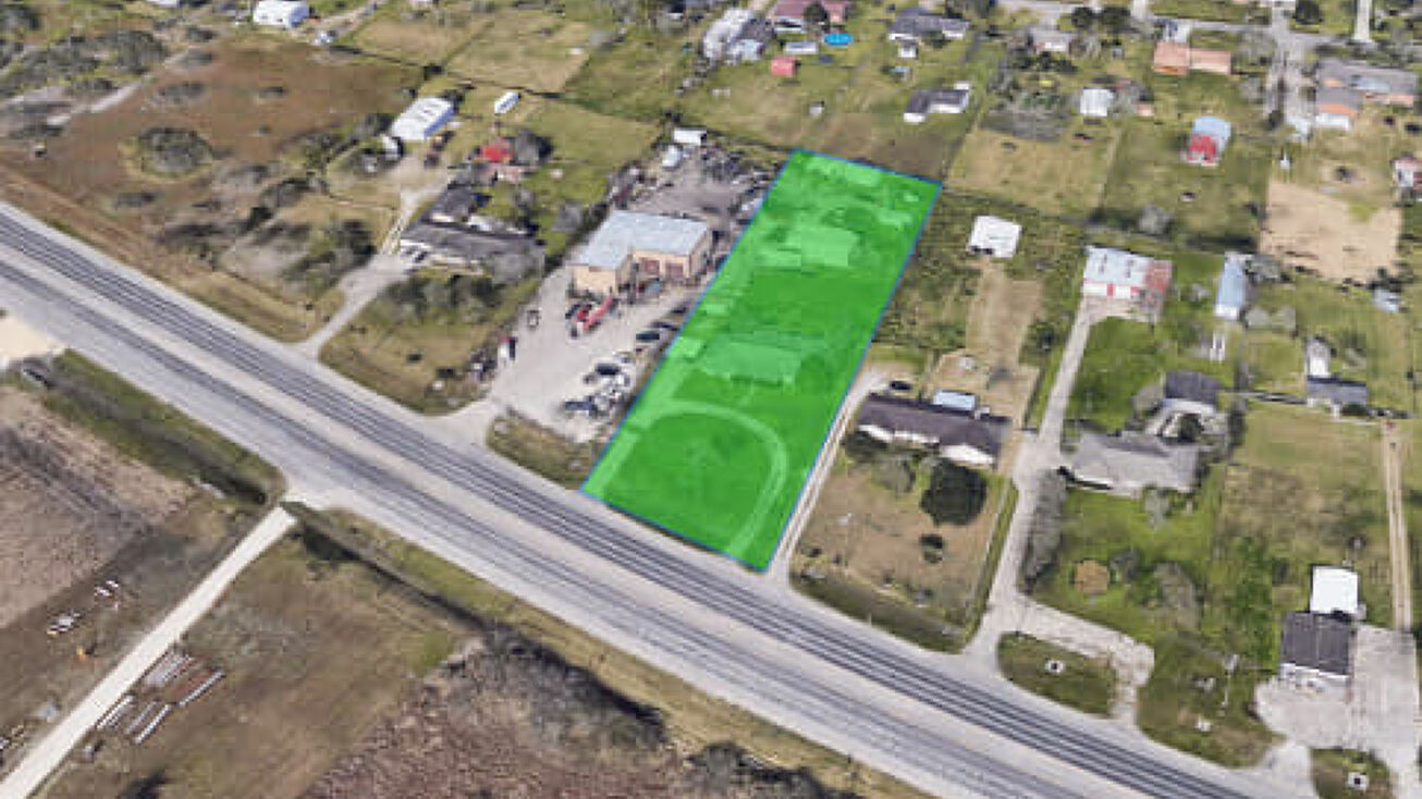 16018 Northwest Blvd, Robstown, TX 78380