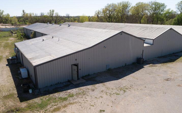 Pictures of Industrial property located at 910 S 6th Ave, Purcell, OK 73080 for sales - image #1