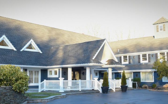 Pictures of Retail property located at 195 N Country Rd, Miller Place, NY 11764 for sales - image #1