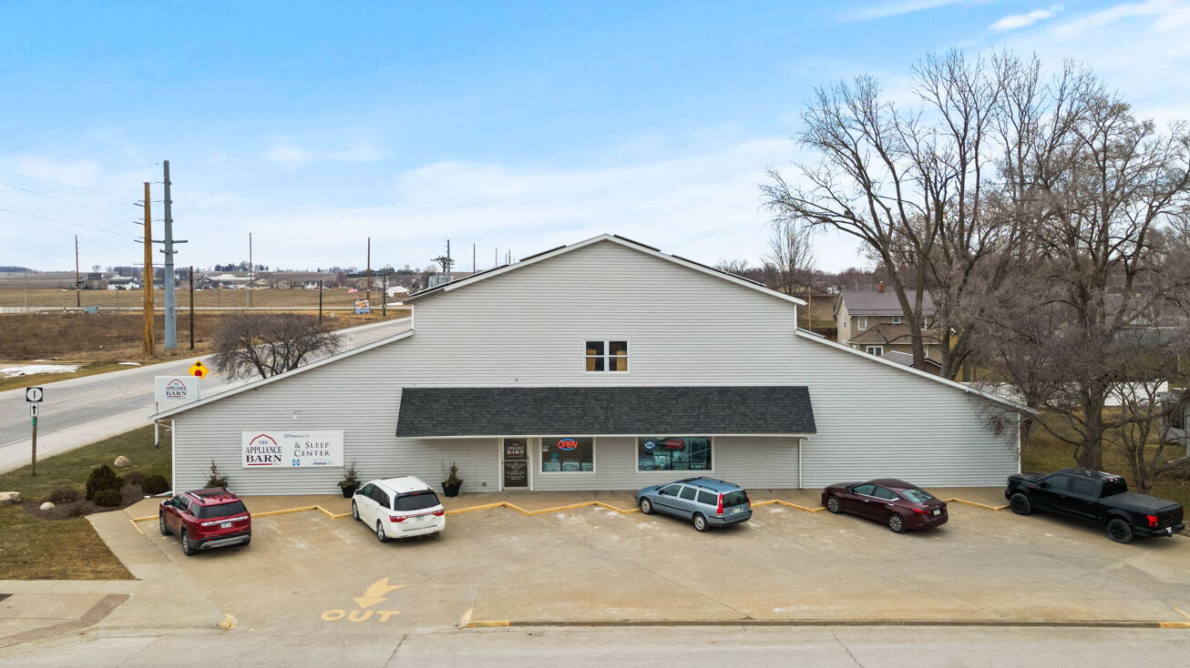 101 B Ave, Kalona, IA 52247 | Crexi.com