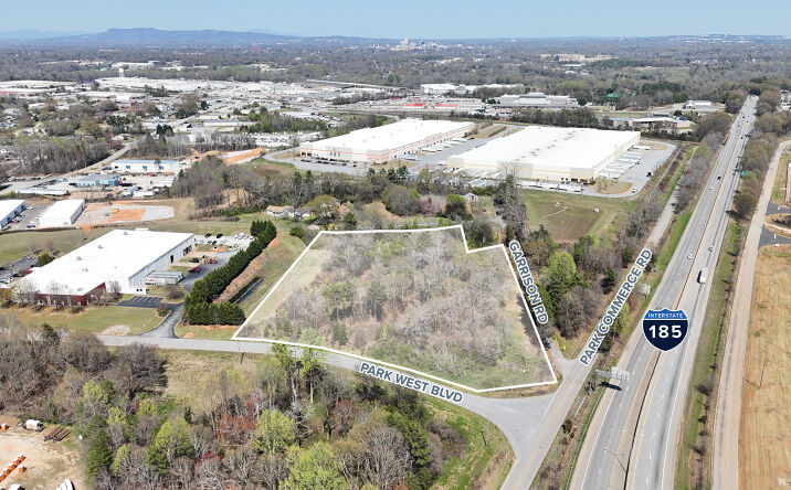 image of property at 1089 PARK W BLVD Greenville SC 29611