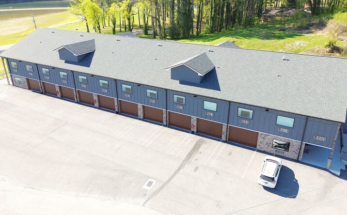 Pictures of Multifamily property located at 405 Chickamauga Dr, Dayton, TN 37321 for sales - image #1