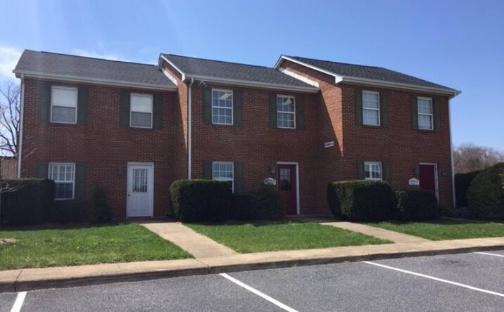 Pictures of Office property located at 572 Lee Highway, Verona, VA 24482 for sales - image #1