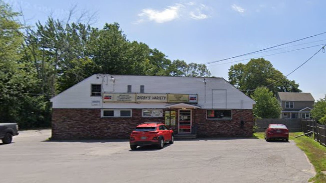 110 New Gorham Rd, Westbrook, ME 04092