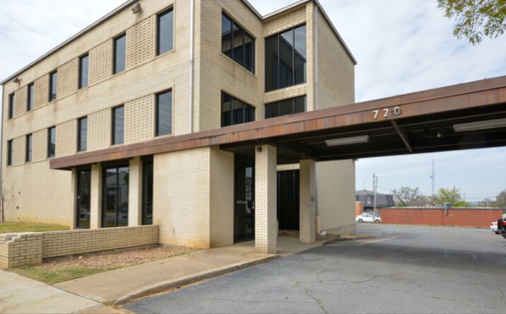 Pictures of Office property located at 720 W 3rd St, Little Rock, AR 72201 for sales - image #1