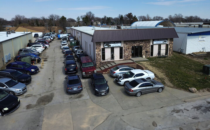 Pictures of Industrial property located at 13406 B St, Omaha, NE 68144 for comps - image #1